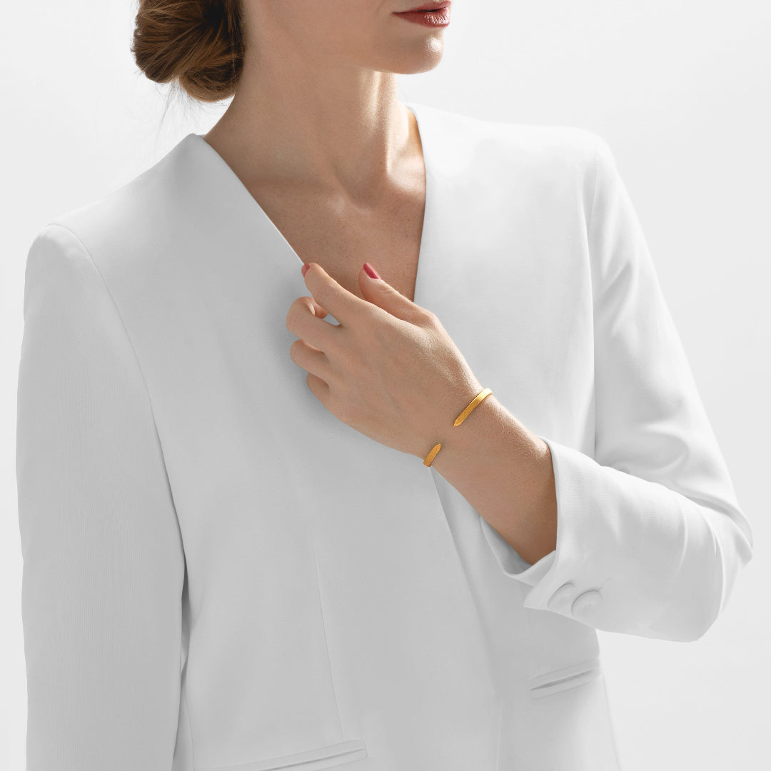 Nebu Gold 24k Gold Pointed Bangle Female