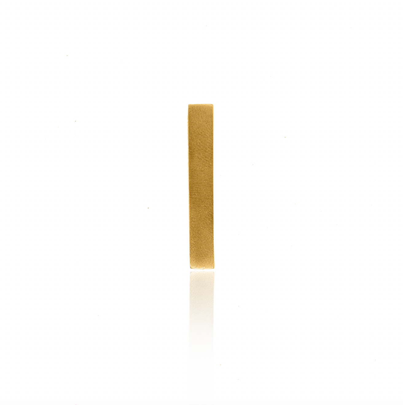 Gold narrow pillar pendant