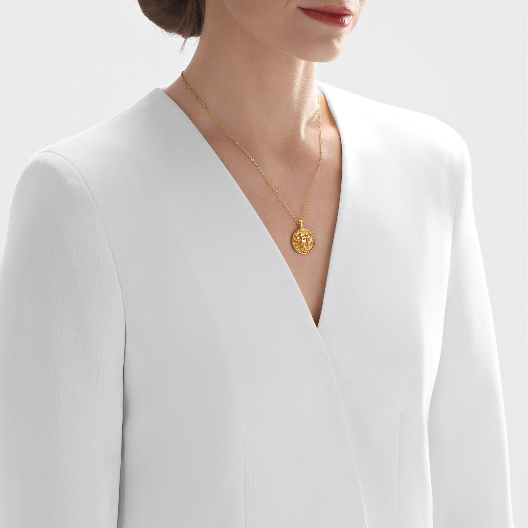 Nebu Gold 24k Gold Taurus Pendant Female