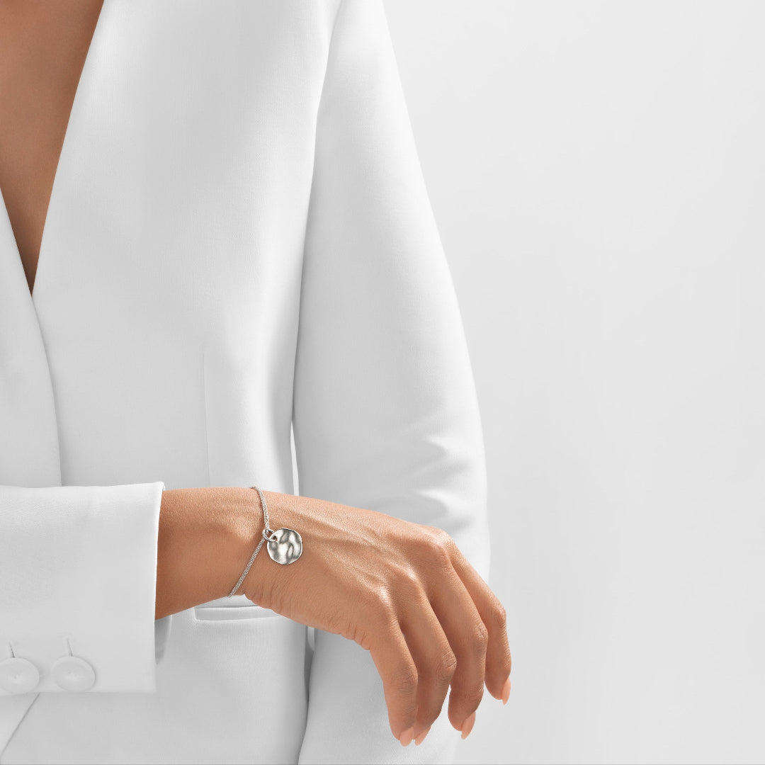 Nebu Gold 24k Platinum Soft Hammered Charm Female