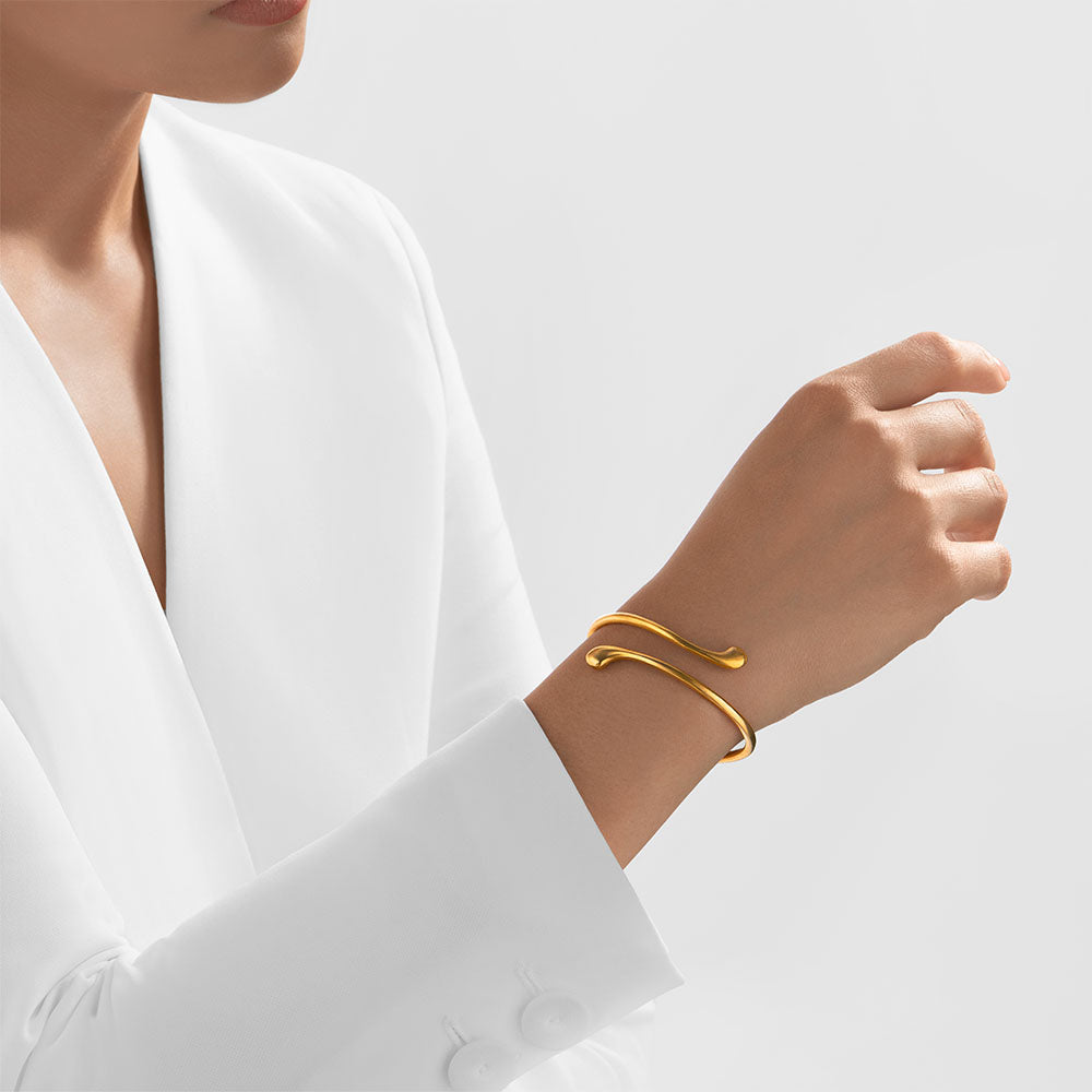 Nebu Gold 24kt Gold Molten Droplet Bangle Female